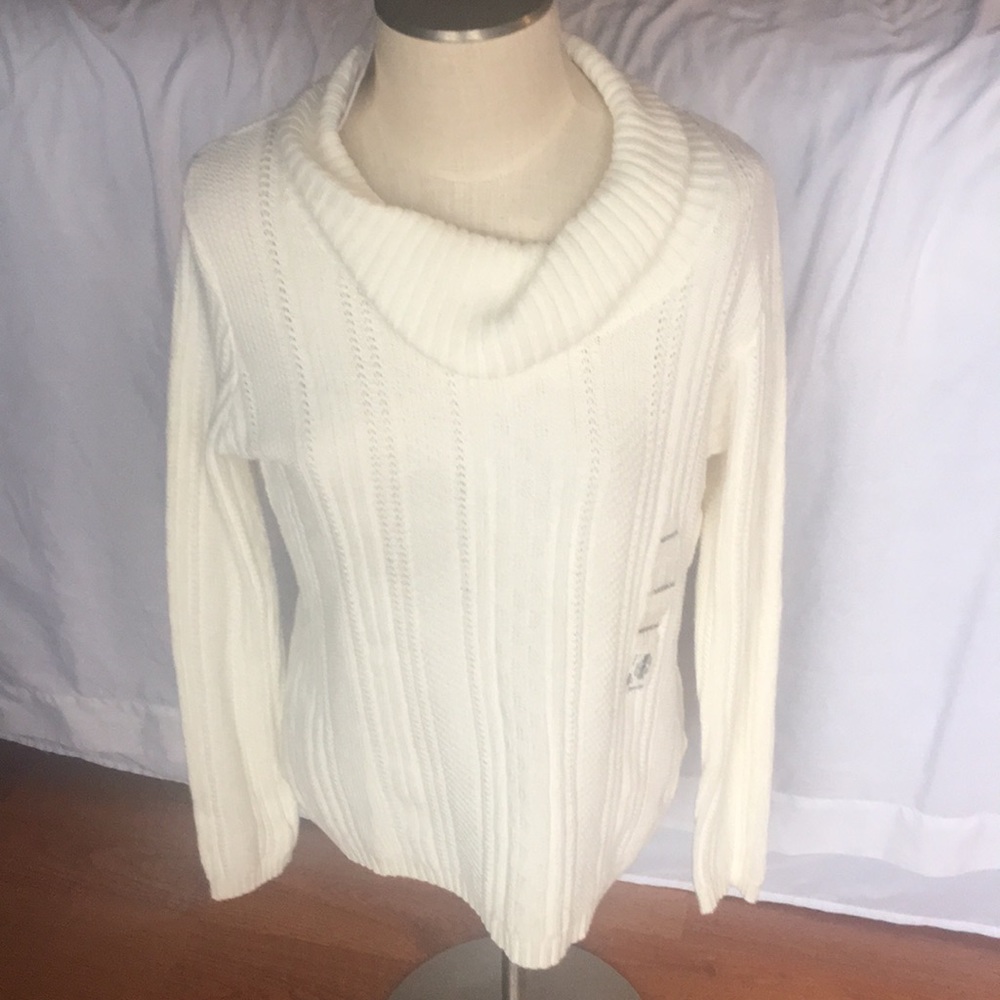 Croft and Barrow White knit cowl neck sweater